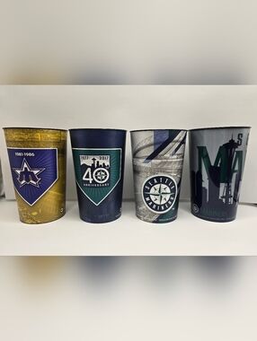 Seattle Mariners Souvenir 32oz Cups Lot of 4 from 2015 2016 2017 Baseball MLB